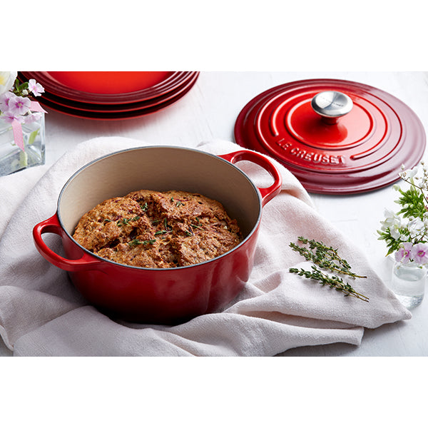 Cocotte fonte rond 26 cm cerise Le Creuset - Mathon - 4