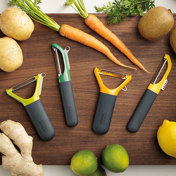 Eplucheur multifonctions vert Multi-peel™ Joseph Joseph - Mathon - 2