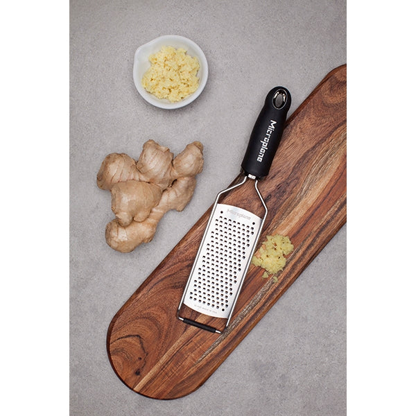 Râpe à fromage à gros grains Gourmet noire Microplane - Mathon - 3