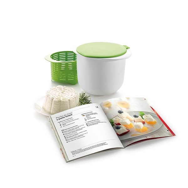 Kit fromage frais maison avec livre de recettes Cheese Maker Lékué - Mathon