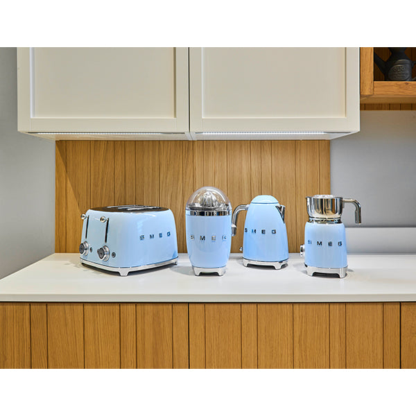 Bouilloire Bleu Azur 1,7 L 2400 W KLF03PBEU Smeg - Mathon - 4